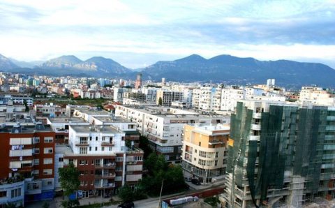 Shtrenjtohen qirate ne Tirane: Kerkesa e larte rrit cmimet me 30 per qind